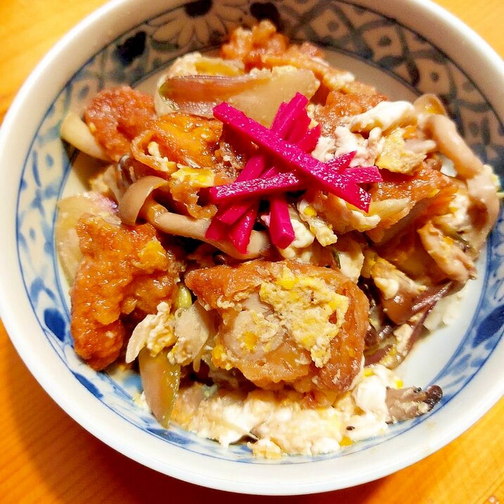 鶏の唐揚げリメイク☆みょうがとしめじの卵とじ丼